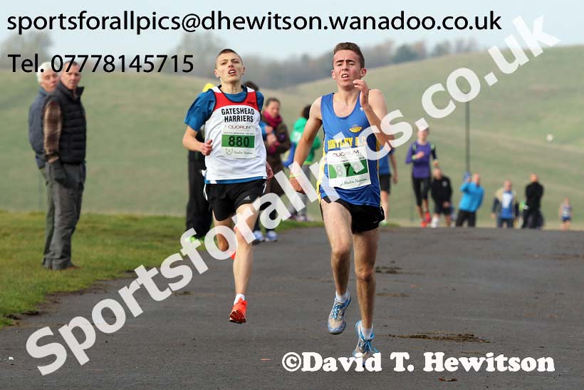 Under-17s and under-20s Heaton Harriers Memorial Road Race. Photo: David T. Hewitson/Sports for All Pics